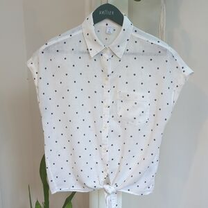 Old Navy White Button-Front Tie Hem Polka Dot Shirt